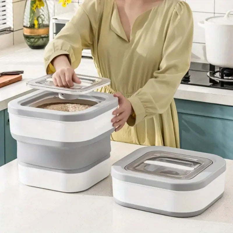 Food Storage Container Collapsible Dog Food Container with Sealing Lid, Suitable for Dry Food for Dogs, Cats Other Pet Foods